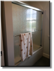 Frameless Tub Slider with 3/8" Rain Glass/Orefield,PA